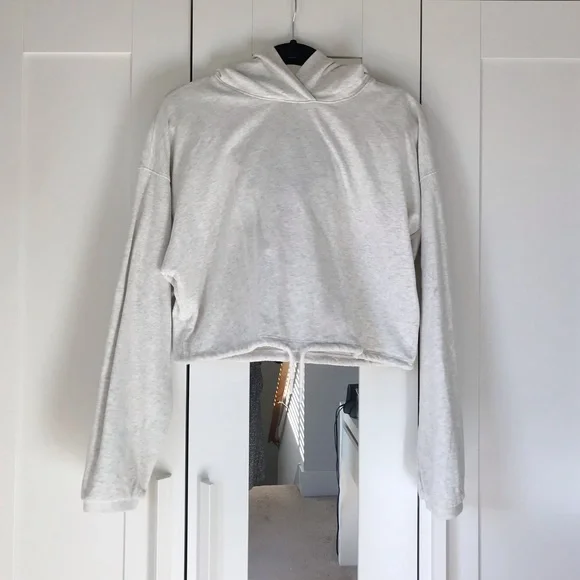 NWOT Aritzia The Constant Cropped Hoodie in Heather Sport White - Picture 7 of 8